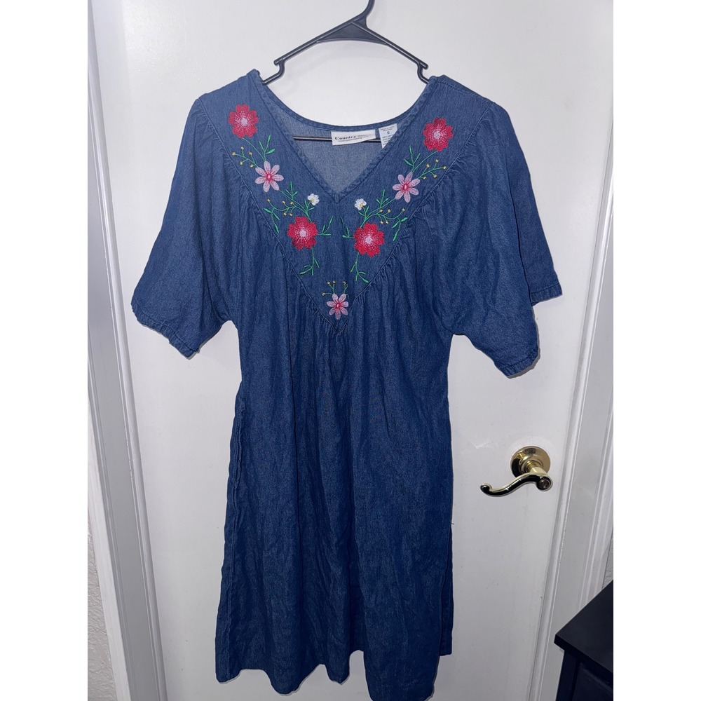 Country Store Blue Cotton Floral Embroidered V-Neck Denim Look Shift Dress Small